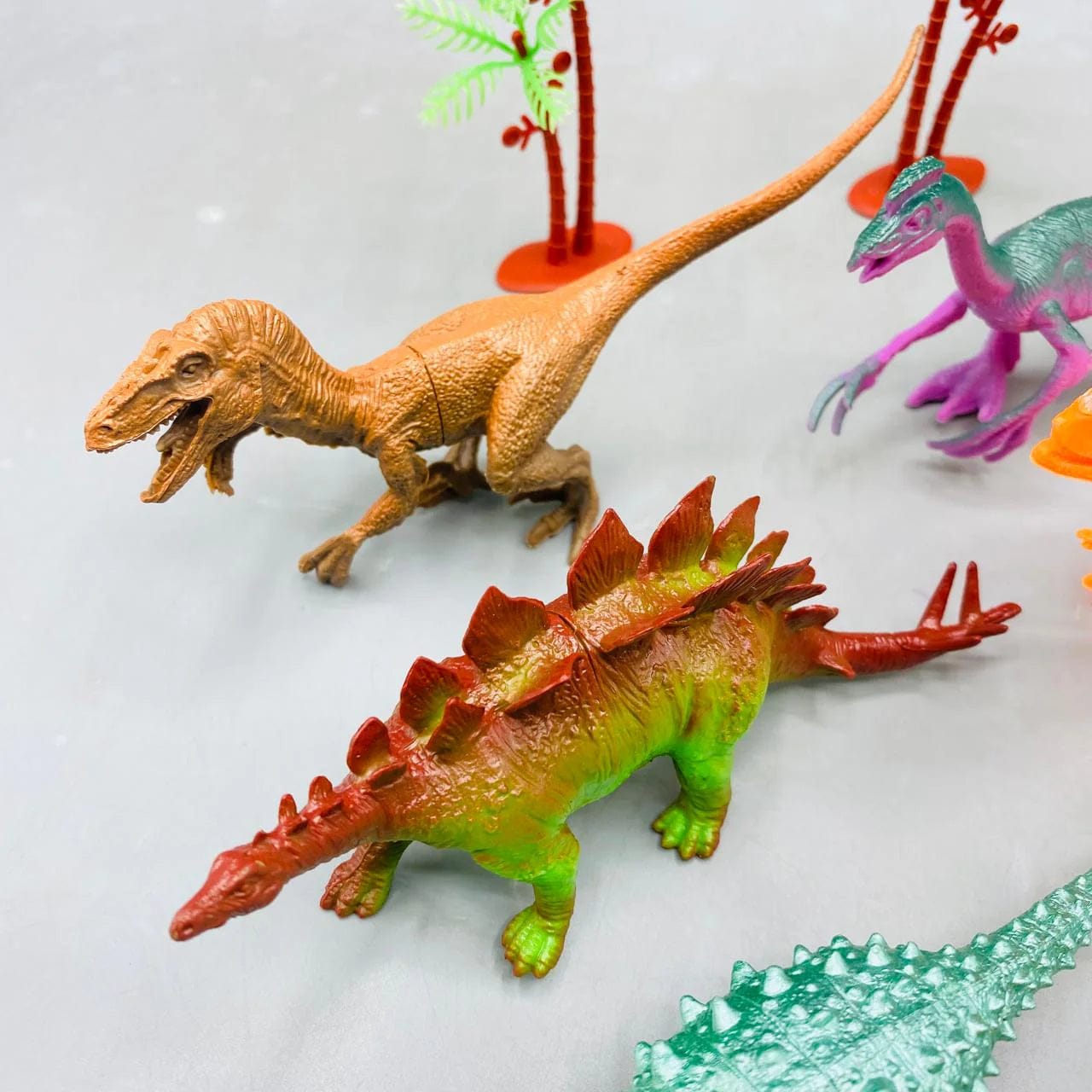 22Pcs Rubber Zoo Animal Box Set For Kids